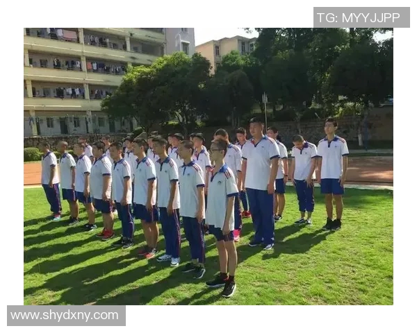 周鹏:从篮球场上的传奇到生活中的榜样,见证奋斗与坚持的力量