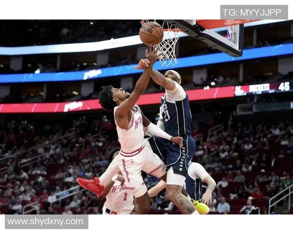 火箭队与独行侠的激烈对决谁能在NBA赛场上笑到最后